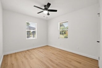 200 Chaparral Rd in Austin, TX - Building Photo - Building Photo