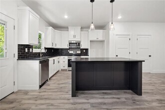 4 Leven Ln in Bella Vista, AR - Building Photo - Building Photo