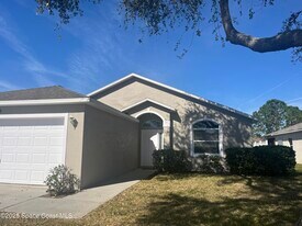 838 Macon Dr in Titusville, FL - Building Photo