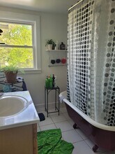 444 S Summit St in Bowling Green, OH - Building Photo - Building Photo