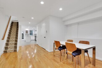 1233 Bloomfield St in Hoboken, NJ - Building Photo - Building Photo