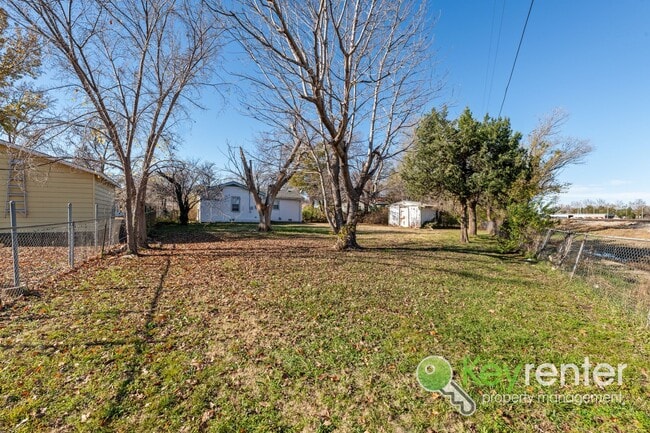 1724 S Catherine St in Wichita, KS - Building Photo - Building Photo