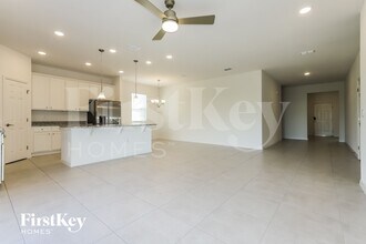 213 Windsor Reserve Dr in Bartow, FL - Foto de edificio - Building Photo