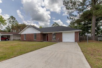 52 Pheasant Way in Hinesville, GA - Building Photo - Building Photo