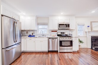 147 Lowell Ave in Newton, MA - Building Photo - Building Photo