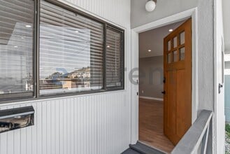 161 Pecks Ln in South San Francisco, CA - Building Photo - Building Photo