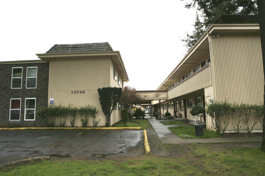 Shalamar Apartments in Portland, OR - Building Photo