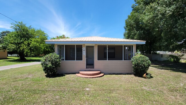 property at 1811 Tallevast Rd