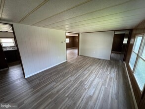 63 Roop St in Highspire, PA - Building Photo - Building Photo