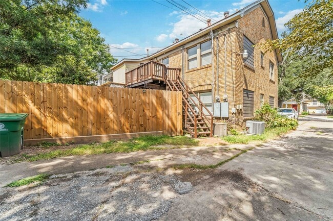 property at 1411 Kipling St