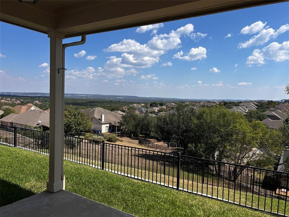 78 White Magnolia Cir in Lakeway, TX - Building Photo