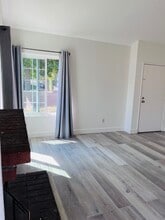 10823 Mountain View Ave in Loma Linda, CA - Building Photo - Building Photo