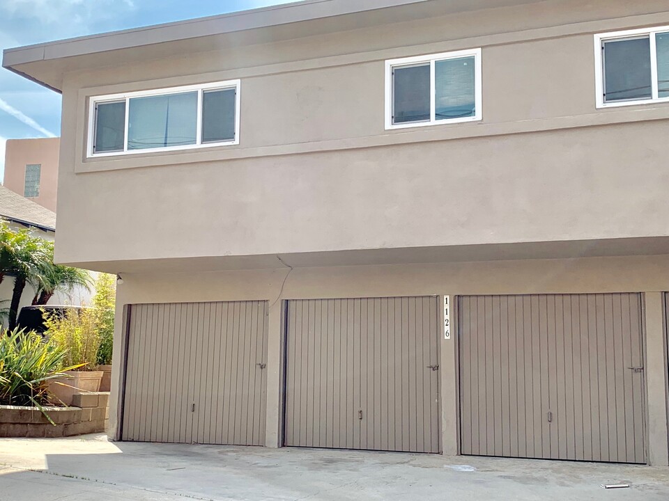 1124 17th St, Unit 1124 in Hermosa Beach, CA - Building Photo