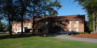 Gandy Allmon Manor in Greenville, SC - Building Photo