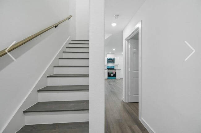 property at 7813 Laura Koppe Rd