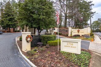 Lenox Heights in Atlanta, GA - Building Photo - Building Photo