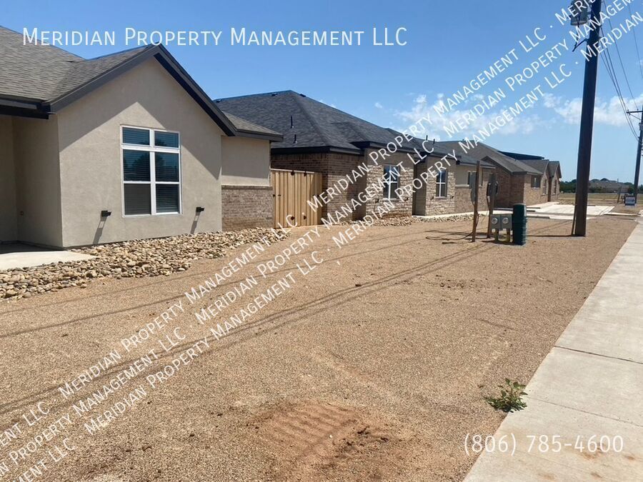 6802 4th St in Lubbock, TX - Building Photo