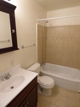 820 1/2 S Center in Port Angeles, WA - Building Photo - Building Photo
