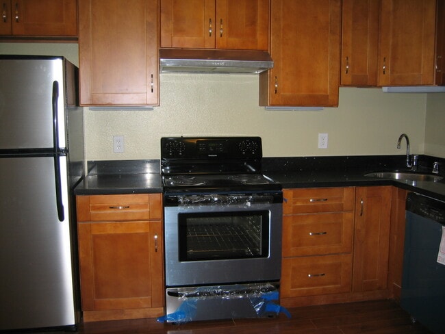 991 E William St, Unit 1