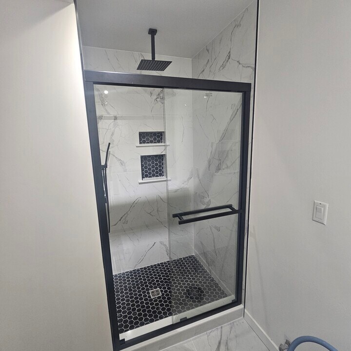 2420 Southeast Celebrity Court, Unit 2420 Apartment in Port Orchard, WA - Foto de edificio