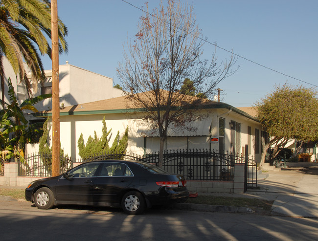 2519 E 14th St in Long Beach, CA - Building Photo - Building Photo