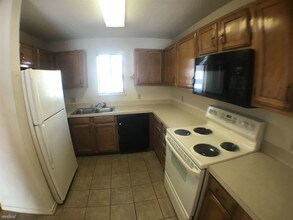 2605 Enfield Rd-Unit -Apt 204 in Austin, TX - Building Photo - Building Photo