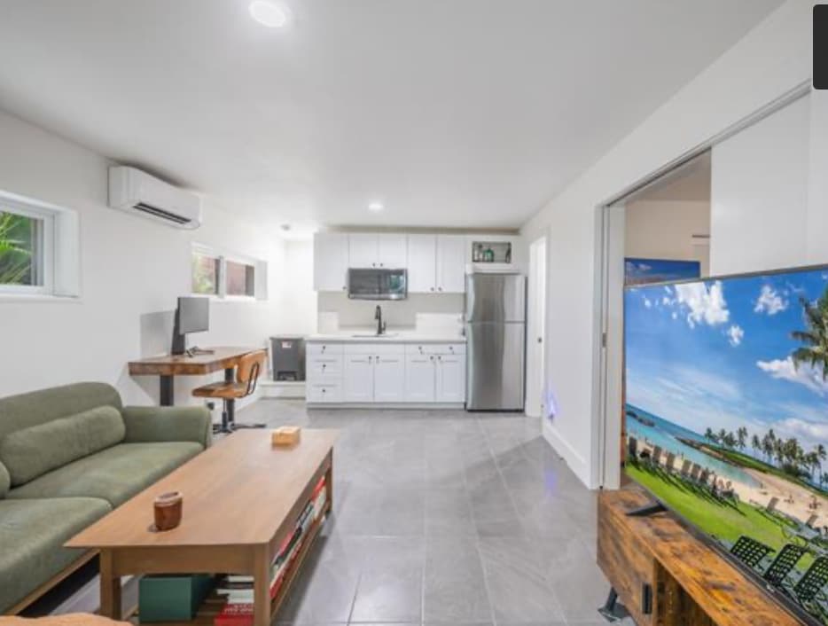 567 Kawailoa Rd, Unit D in Kailua, HI - Foto de edificio