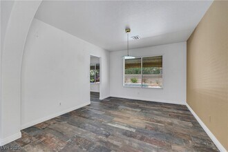 815 Stillwater Ln in Henderson, NV - Building Photo - Building Photo