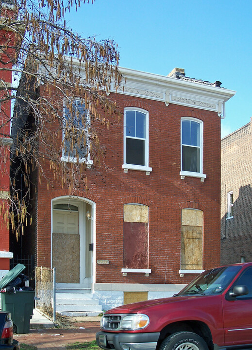 1917 Bremen Avenue in St. Louis, MO - Foto de edificio