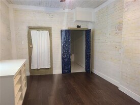 422 Hamilton St in Gretna, LA - Building Photo