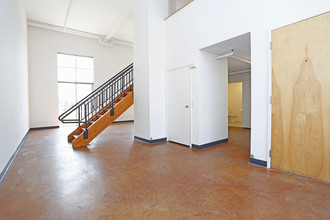 Telegraph Lofts in Oakland, CA - Foto de edificio - Interior Photo