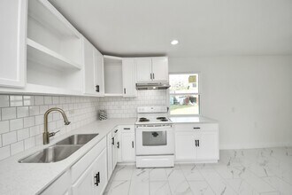 2926 Knotty Oaks Trail in Houston, TX - Foto de edificio - Building Photo