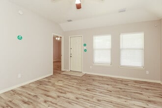 11002 Northam Dr in Tomball, TX - Building Photo - Building Photo