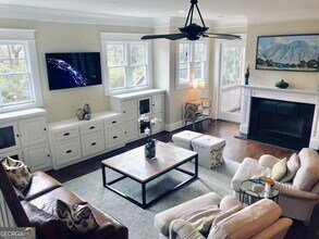 2922 Lookout Pl NE in Atlanta, GA - Building Photo - Building Photo