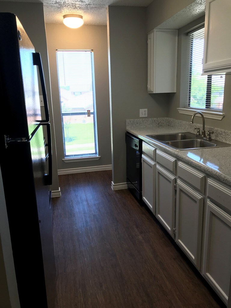 The Forest at Duck Creek Apartments in Garland, TX