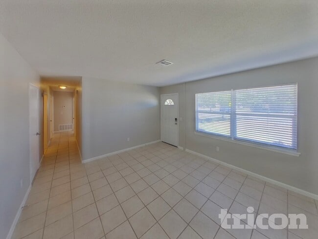 7000 Brentford Rd in Sarasota, FL - Foto de edificio - Building Photo