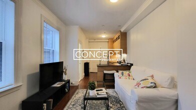 98 Myrtle St in Boston, MA - Building Photo - Building Photo