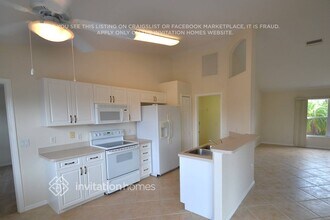 4893 Fairlane Dr in North Port, FL - Building Photo - Building Photo
