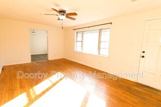 1011 Dry Creek Ln in Hixson, TN - Building Photo - Building Photo