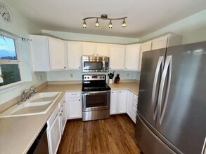15 Abbey Ln in Lahaina, HI - Building Photo - Building Photo