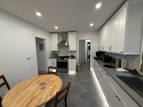 39 Langley Rd in Boston, MA - Building Photo - Building Photo