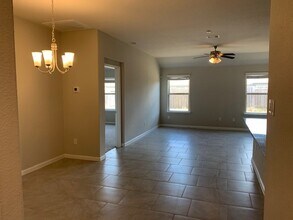 8219 Ivy Wood Ct in Rosharon, TX - Building Photo - Building Photo