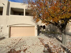 8719 Desert Fox Way NE in Albuquerque, NM - Building Photo