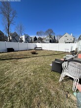 77 Elmira St, Unit 2 in Boston, MA - Foto de edificio - Building Photo