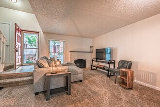 2665 Hatch Cir in Colorado Springs, CO - Building Photo - Building Photo