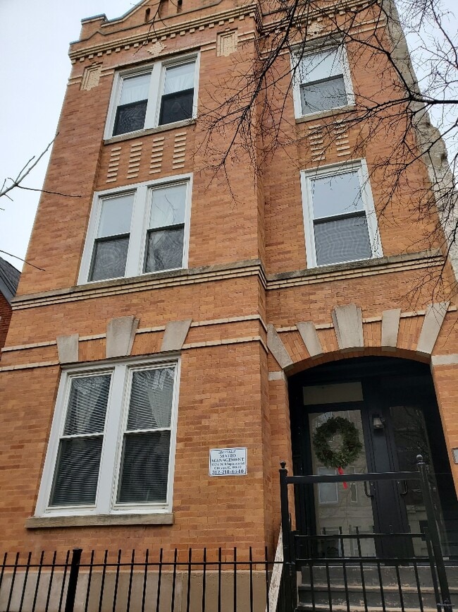 1254 N Maplewood Ave, Unit Unit#2