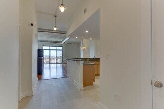 123 College Pl, Unit 708 in Norfolk, VA - Building Photo - Building Photo