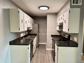 16259 W 10th Ave in Golden, CO - Building Photo - Building Photo