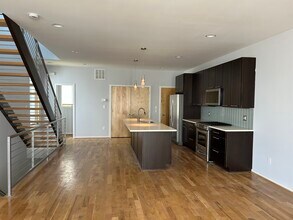 917 Westbrook Drive, Unit Unit A in Charlotte, NC - Building Photo - Building Photo