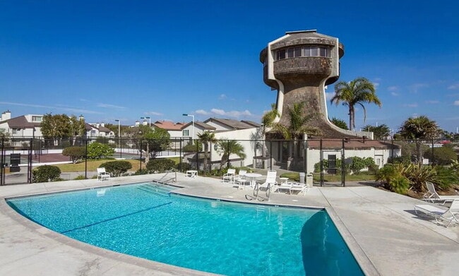 3101 Harbor Blvd in Oxnard, CA - Building Photo - Building Photo